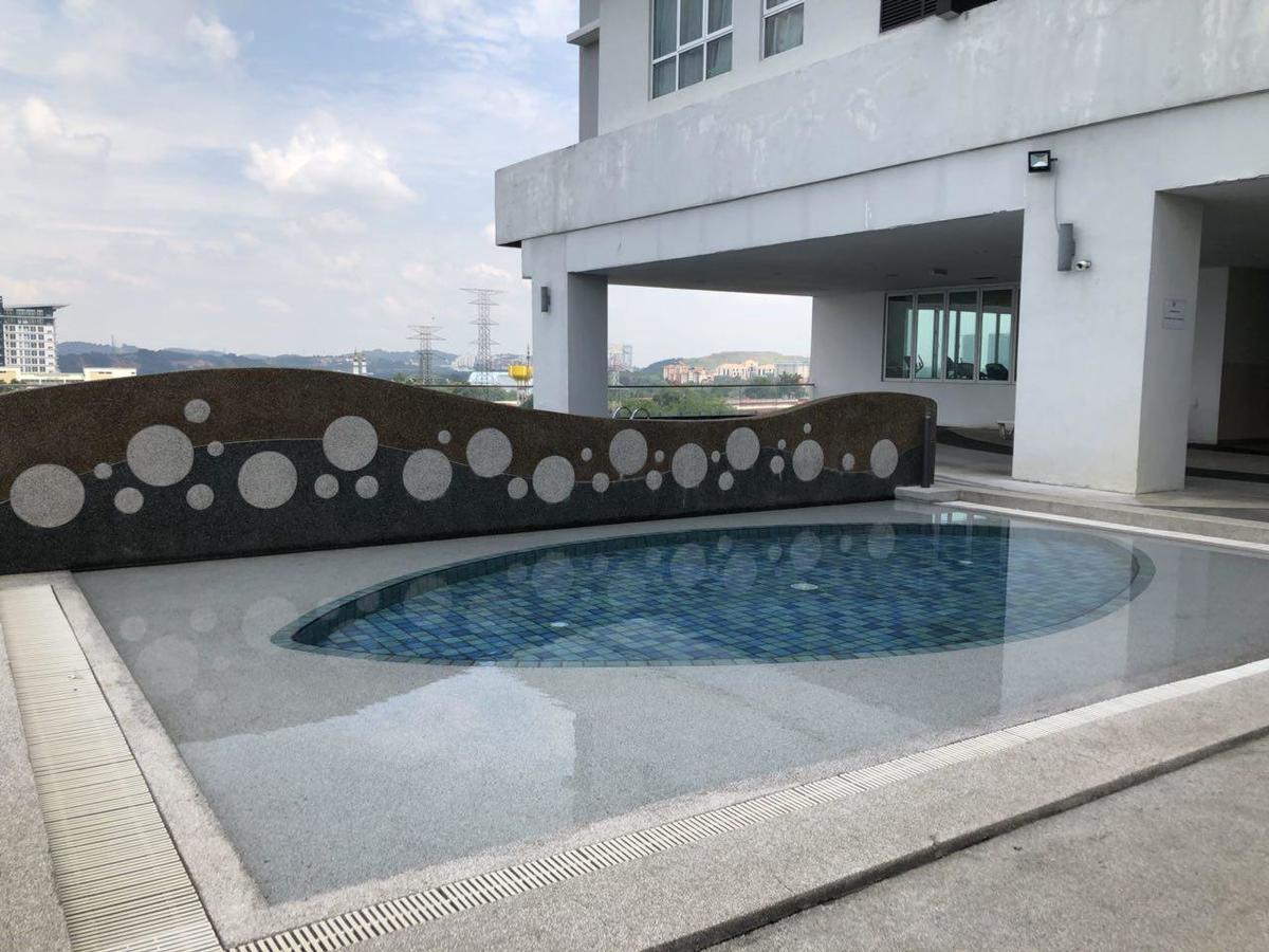 Yenni Duplex @ Decentrum, Kajang Serdang  Dış mekan fotoğraf